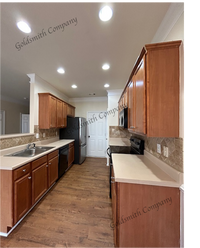 Building Photo - 105 Forsythia Dr