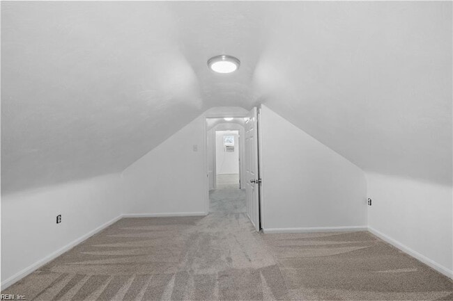 Building Photo - 3221 Hyde Cir