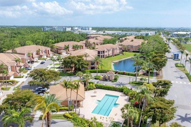 Building Photo - 5433 46th Ct W