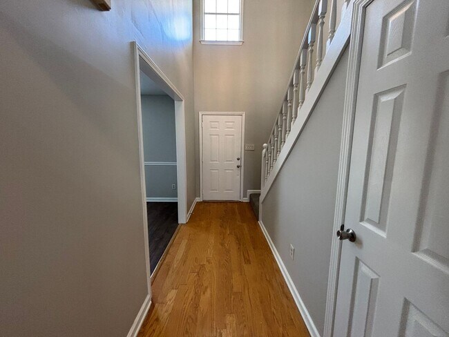 Building Photo - 1231 Beaver Trail Dr