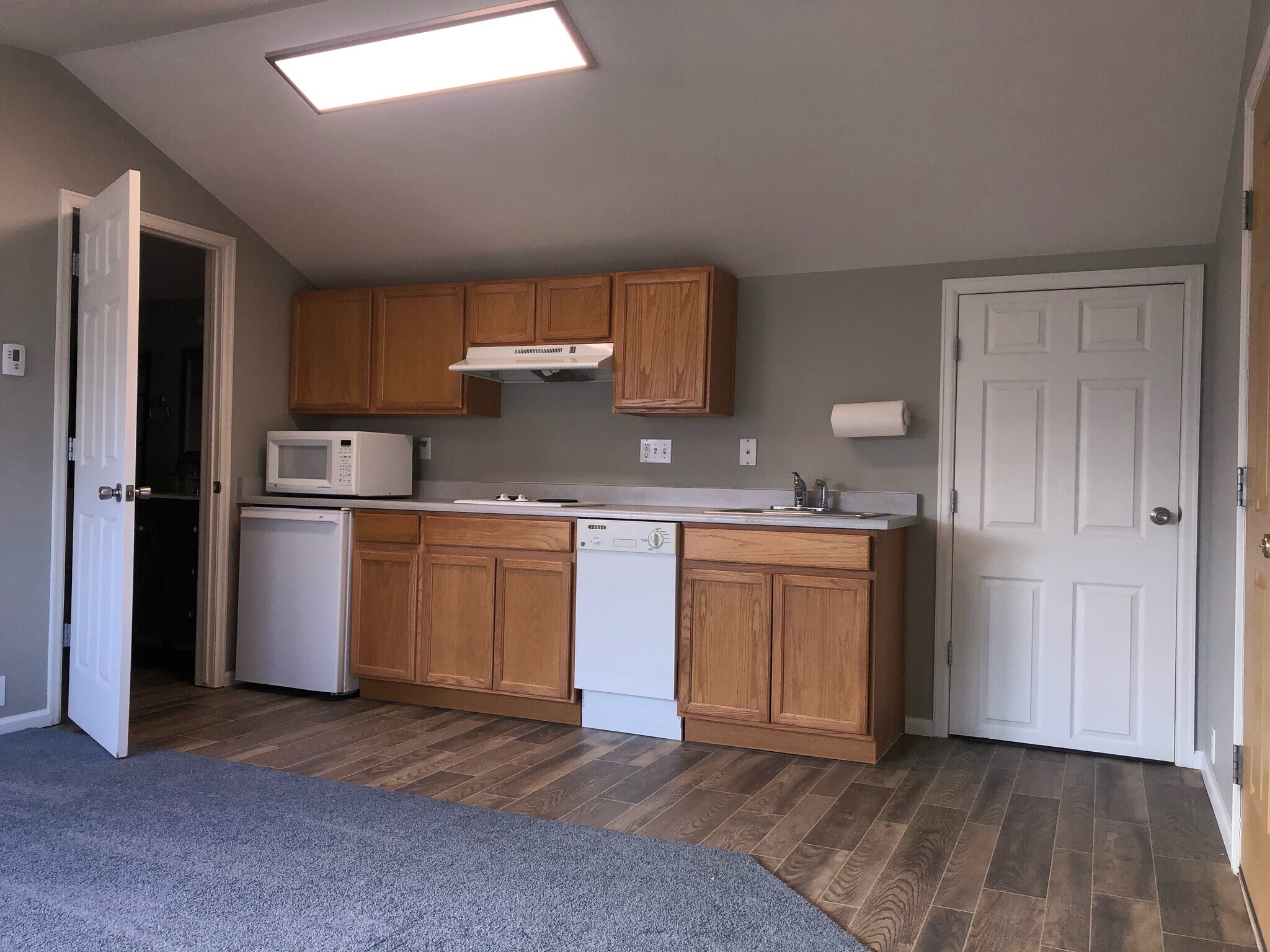Kitchen - 2264 Saint Paul Dr