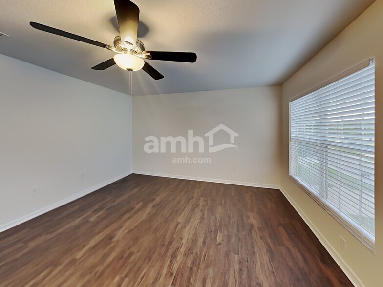 Building Photo - 5803 Sweet William Terrace