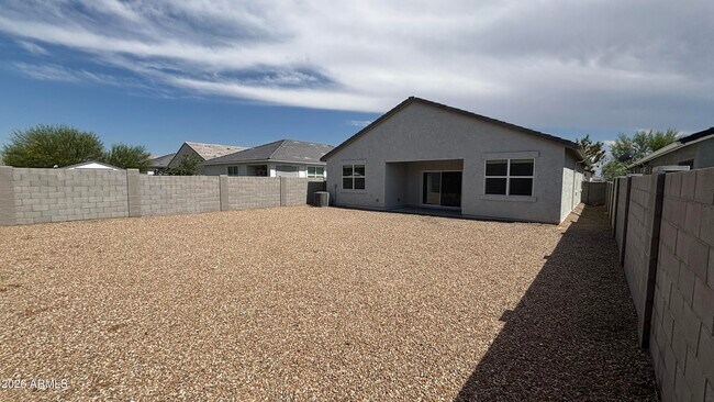 Building Photo - 1136 W Sand Cyn Ct