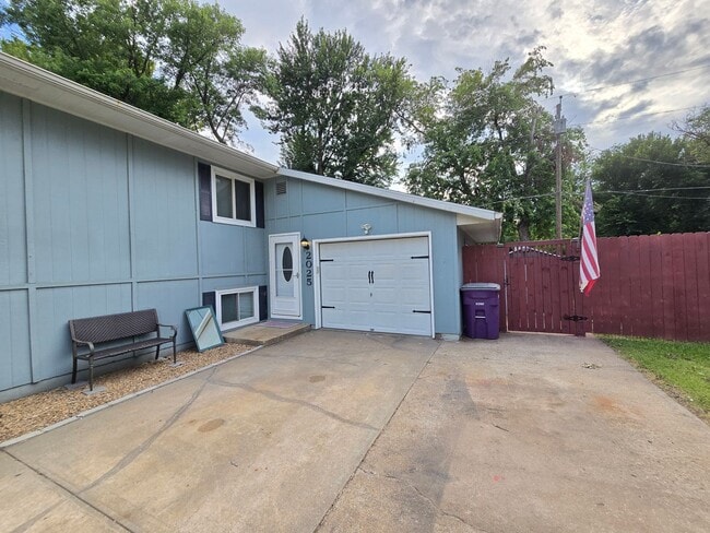 Building Photo - Quality Home Management