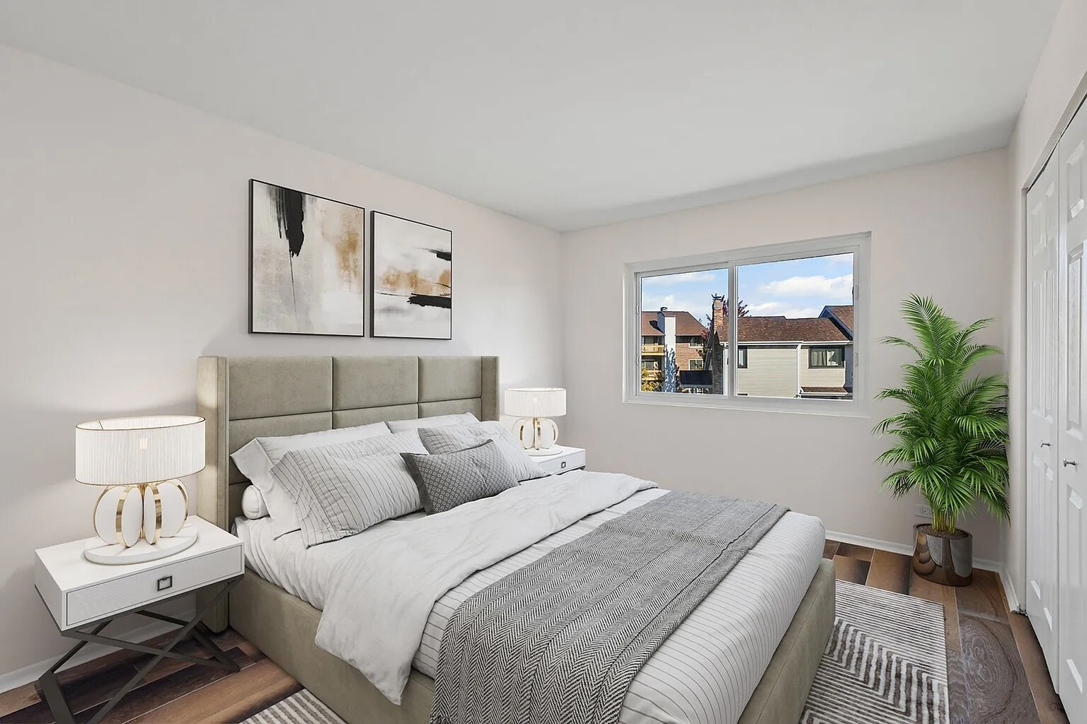 Building Photo - 1017 Sussex Dr