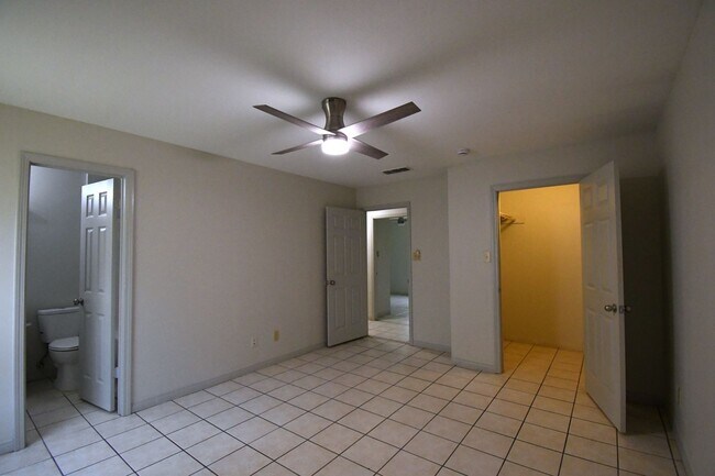 Building Photo - Move-In Ready, Beautifully Updated 3BR/2BA Home, HUD Accepted