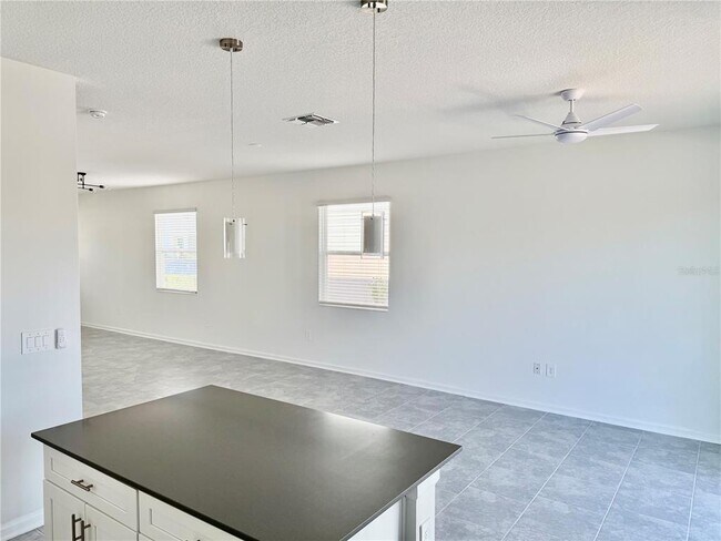 Building Photo - 7489 Stone Crk Trl