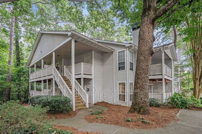 Building Photo - 6820 Glenridge Dr