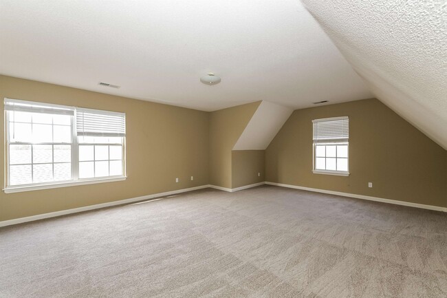 Building Photo - 10096 Mill Hill Ave