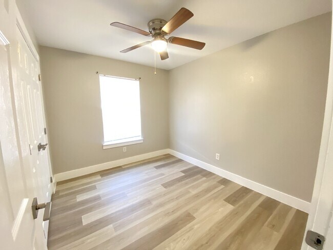 Building Photo - Charming 4-bedroom, 2-bathroom home in Fort Worth, TX!