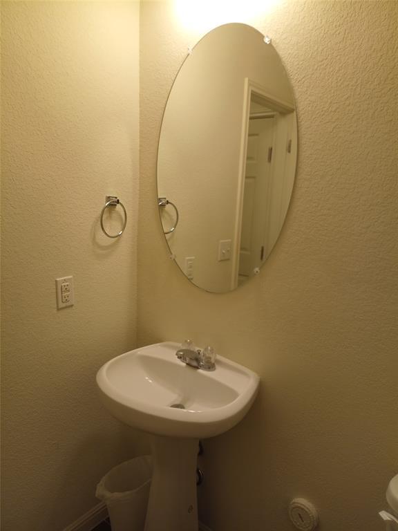 Building Photo - 1701 S Bell Blvd