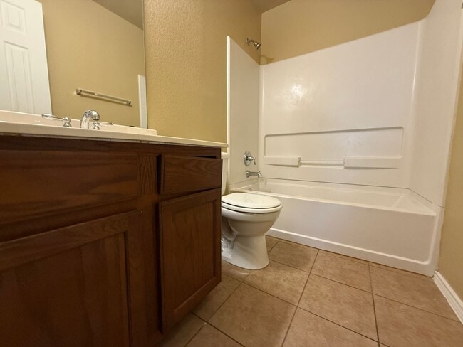 Building Photo - 2539 Red Fern Dr