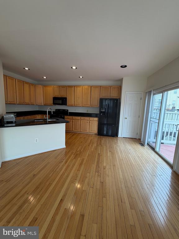 Building Photo - 6256 Shackelford Terrace