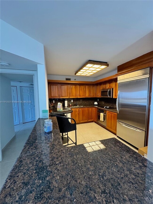 Building Photo - 3530 Mystic Pointe Dr