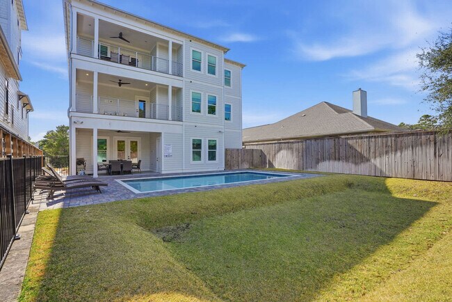Building Photo - 120 Dune Dr