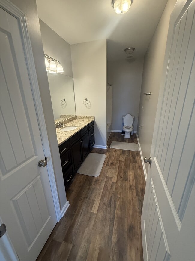 Building Photo - 124 Heyward Dr