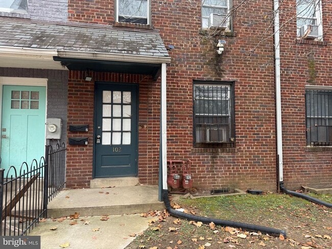 Building Photo - 102 O St SW