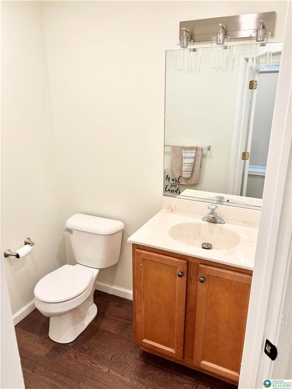 Building Photo - 1319 Mohr Cir