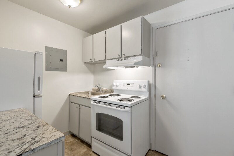 Building Photo - 5515 15th Ave NE