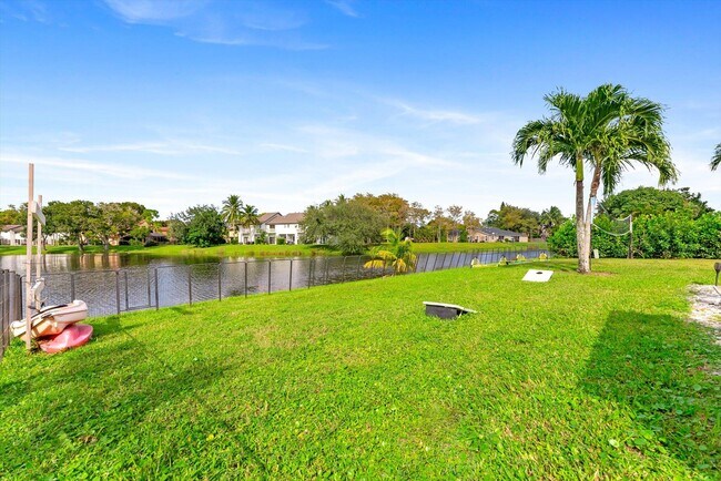 Building Photo - 13947 Geranium Pl