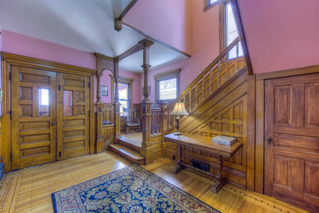 Building Photo - 432 Ridgewood Ave