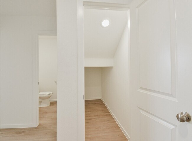 Building Photo - 21811 Carpineti Ln