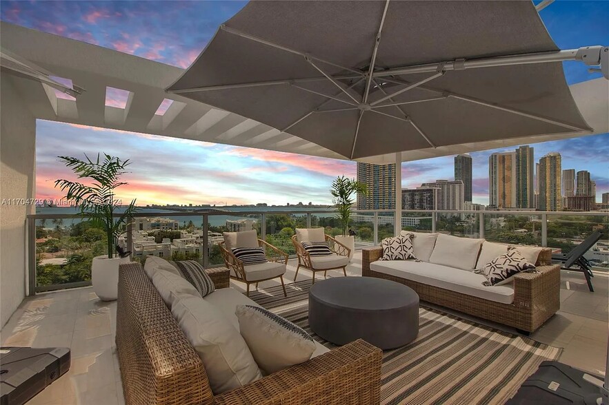 Building Photo - 3900 Biscayne Blvd