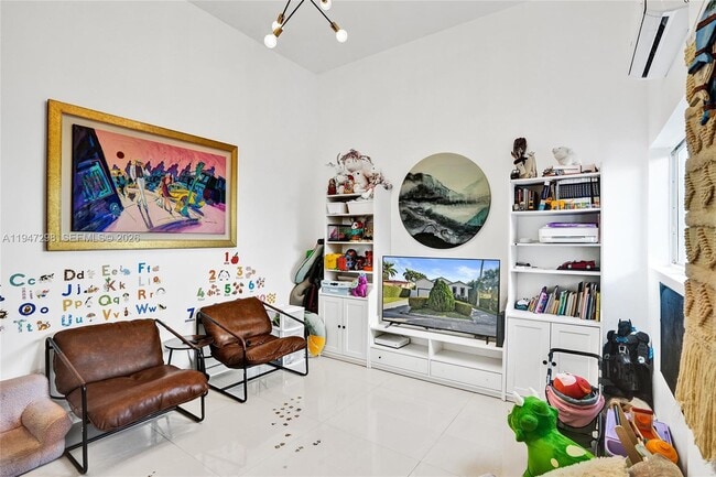 Building Photo - 9181 Byron Ave