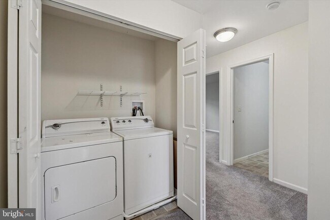 Building Photo - 1031 Balley Dr