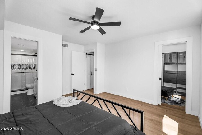 Building Photo - 14635 N 37th Pl