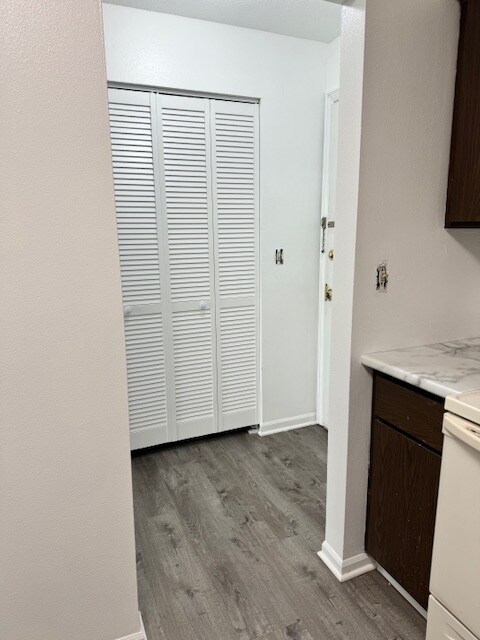 Building Photo - 1913 W 1st St