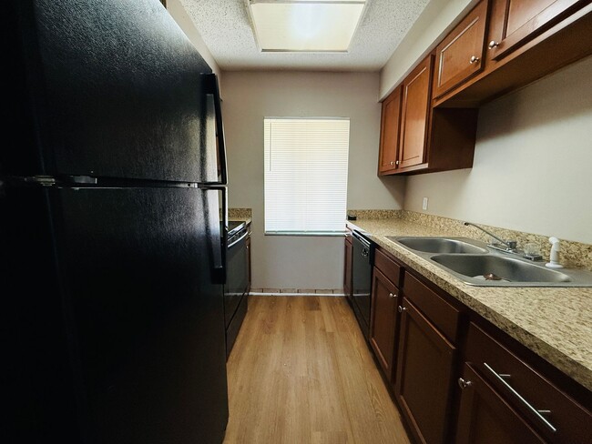 Building Photo - 7525 Pitch Pine Cir