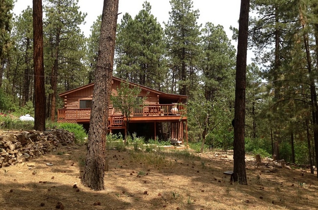 Building Photo - 196 Canyon Dr