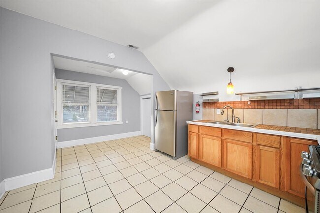 Building Photo - 2334 N 74th Ave