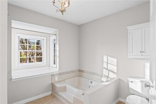 Building Photo - 118 Fitchburg Dr