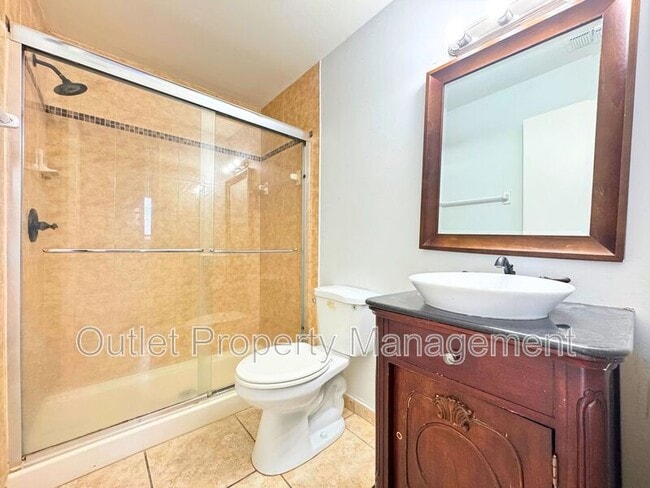 Building Photo - 1742 Potomac Ct