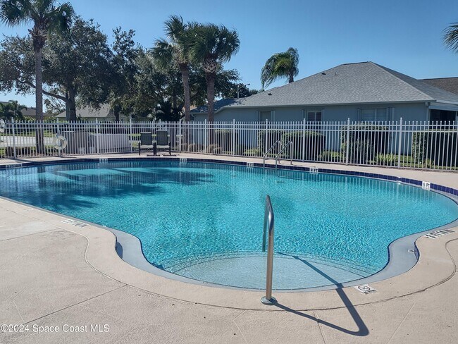 Building Photo - 3541 Deer Lakes Dr