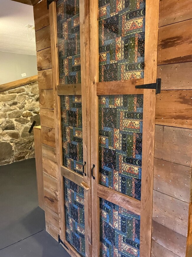 Building Photo - 9 Depot Rd