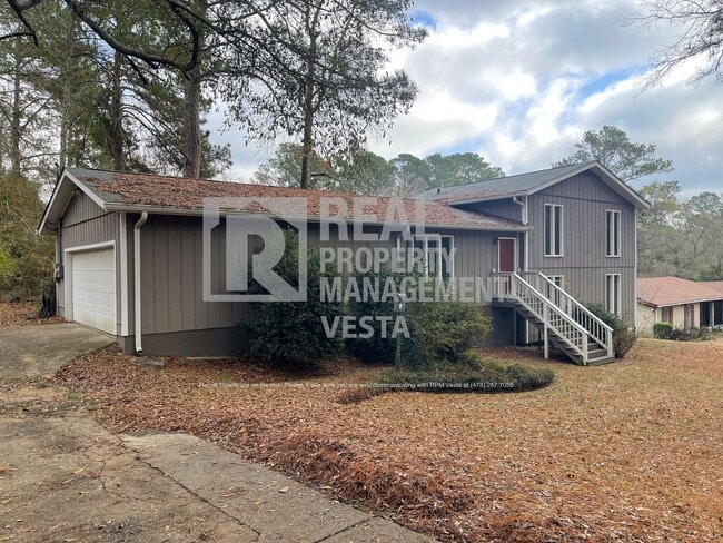 Building Photo - 5081 Idleway Dr