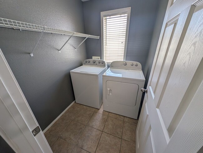 Building Photo - 9121 Spoonbill Ridge Pl