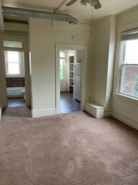 Building Photo - 418 Semple St