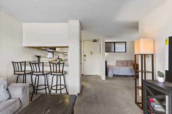 Building Photo - 909 Coolidge St