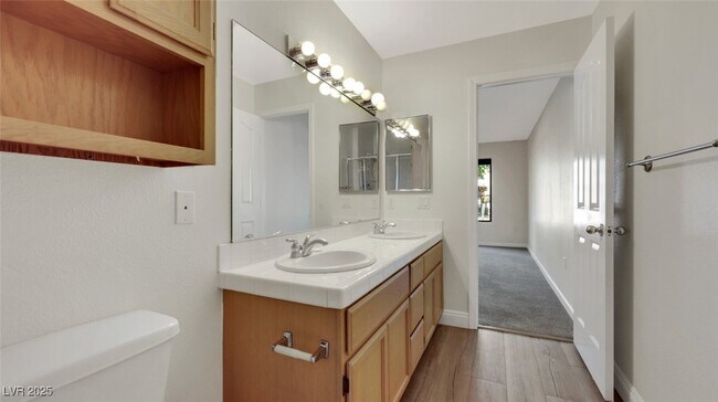 Building Photo - 8452 Boseck Dr