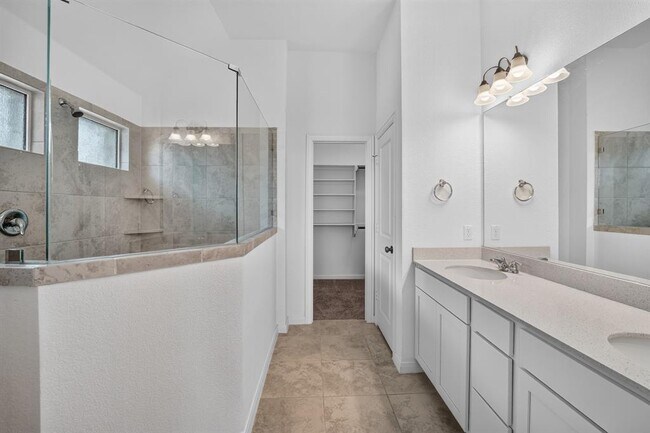 Building Photo - 516 Panzano Dr