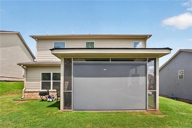 Building Photo - 4778 Sultana Way