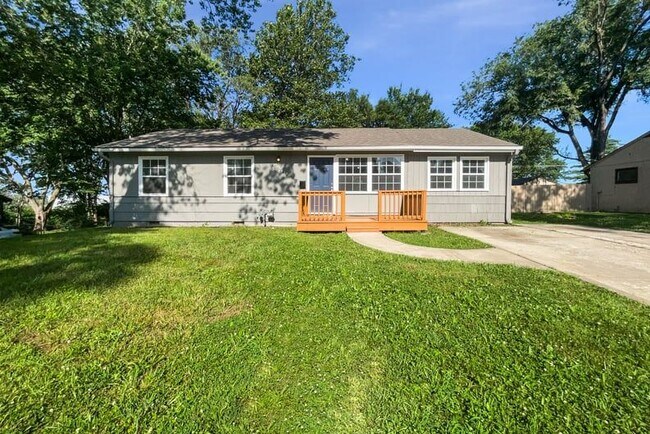 Building Photo - 10014 Hardesty Ave