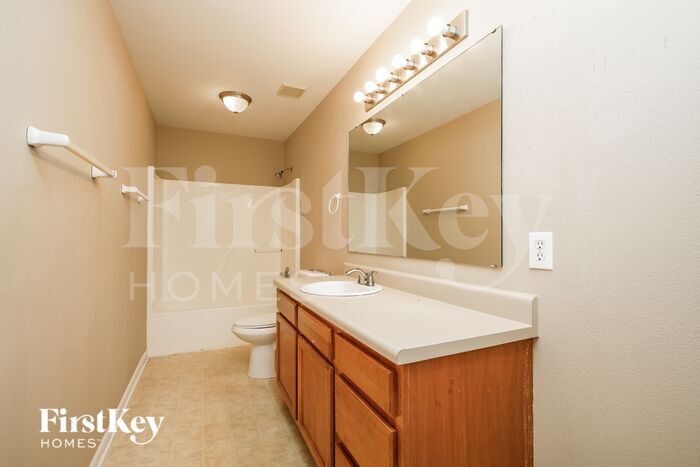 Building Photo - 952 Braun Dr