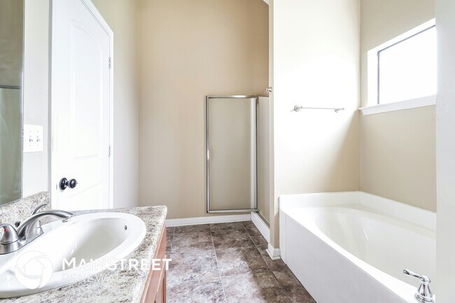 Building Photo - 5490 Mallard Park Blvd