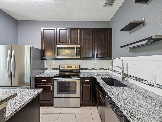 Building Photo - 11525 Southern Creek Dr