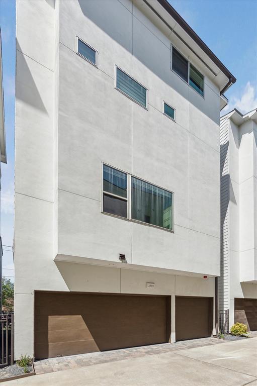 Building Photo - 1505 Missouri St
